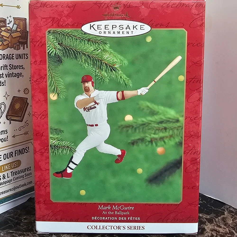 Hallmark Keepsake Ornament 2000 Mark McGwire St Louis Cardinals At the Ballpark